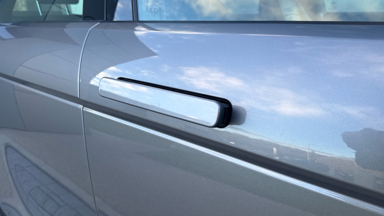 Land Rover Range Rover Evoque 2.0 D200 R-Dynamic S 5dr Auto Diesel Hatchback